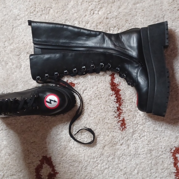 SUPER RARE-Size W11- Dolls Kill.X.Marilyn Manson-Knee High Platforms!! - Picture 12 of 17